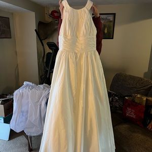 David’s bridal wedding dress size 16 ivory
